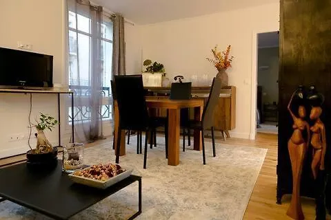 Cosy Flat 14